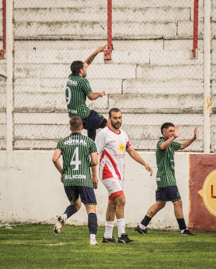 Gol de Matias Da Rosa para la victoria de Embajadores